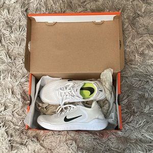 NIKE free run 2018 white shoes
